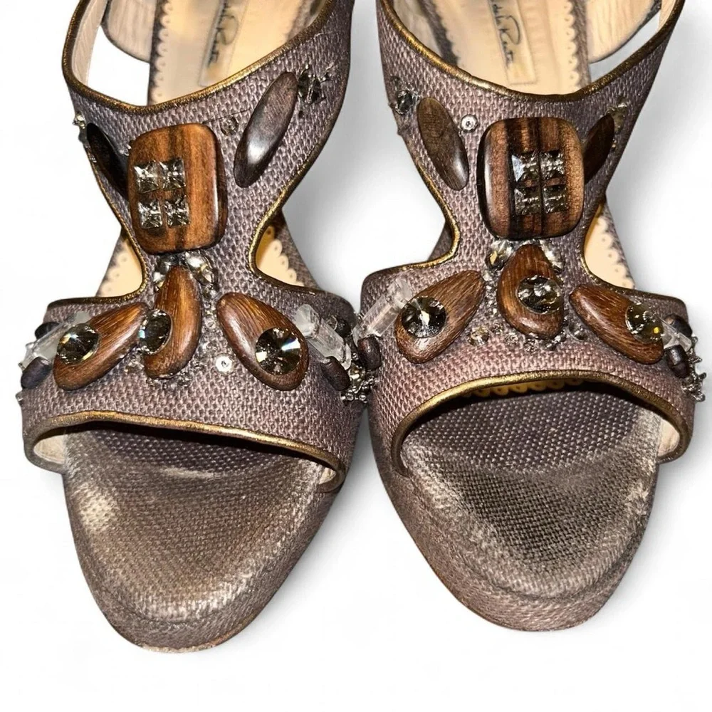 Oscar De La Renta Sz 40 Linen High Heel Sandal Beaded Rhinestone Embellished